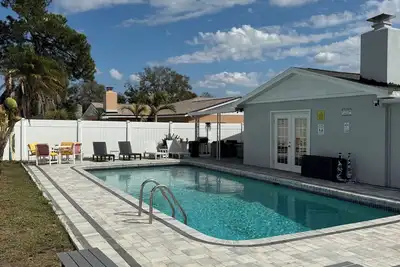 Image de Sun, Pool & Beach: Largo Getaway