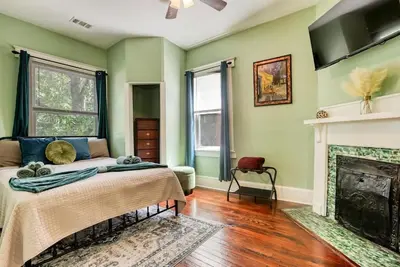 Image de Near Starland, River St & Dt - Gaming Arcade - Large Yard