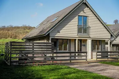 Image de Willow Lodge, pet friendly, with hot tub in Llangunllo