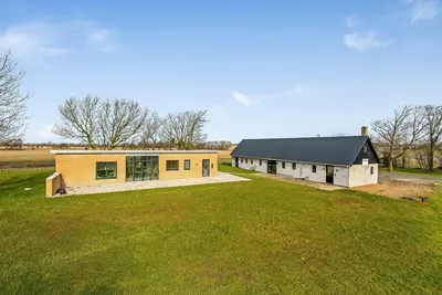 Image de Magnifique maison à Tarm avec Wi-Fi