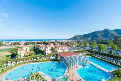 Image de appartement de vacances avec piscine