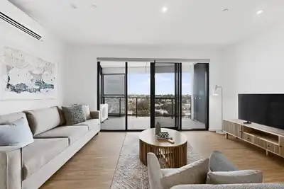 Image de Newly Built Apartment Near Shops and Parks