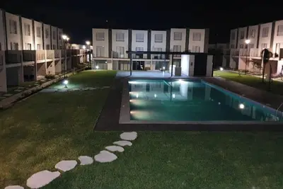 Image de Sun and pool with your friends or family. Near Six Flags Oaxtepec