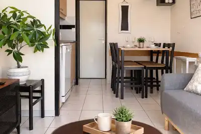 Image de Charmant studio rénové avec terrasse - 4 personnes