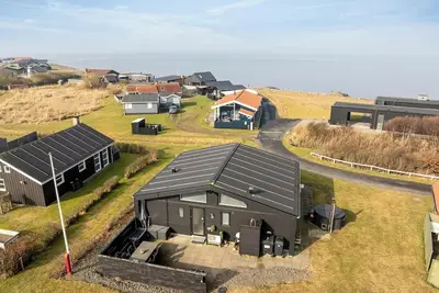 Image de Lovely holiday home with fjord view and wilderness bath