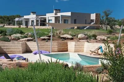 Image de Magnifique maison de vacances privée avec piscine privée, climatisation, Wifi et Tv