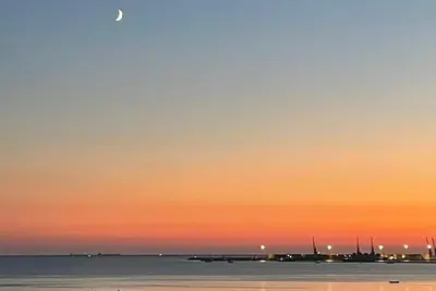 Image de Seaview Charming 1-bedroom apartment with Ac in Durrës