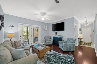 Image de Park Ave 112 - First Floor Condo