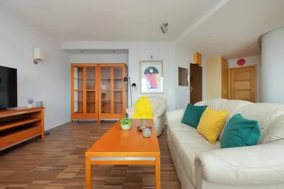 Image de Stanów Zjednoczonych 34 Avenue | Spacious Apartment | Balcony | Remote Work