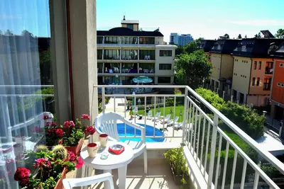 Image de Nearby the beach Amber apartment in Saints Constantine and Helena with parking