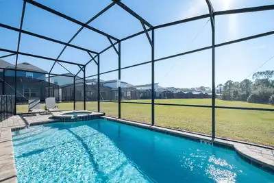 Image de Solara Resort 672 - Onze Chambres Villa, Couchages 30