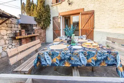 Image de Maison de vacances « La Ferme du Château » avec terrasse privée et Wi-Fi