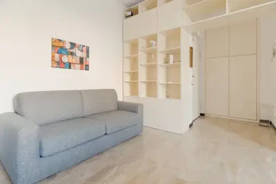 Image de GuestHost - Cozy apartment of approximately 55 m2, able to accommodate up to 4 people, located on the first floor of a building with lift (Not suitable for people in wheelchairs). The property is located in the Risorgimento district, in a residential area