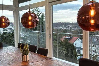 Image de Top location: Spacious and sunny villa overlooking Stuttgart