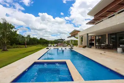 Image de 🌴Luxury Villa in Casa de Campo| Private Pool + Staff + Close to the Beach