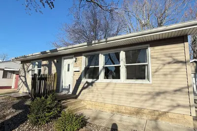 Image de Spacious 4 Br Home-1/2 block Cefcu Arena, Illinois State University