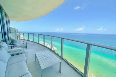 Image de Wide View Luxury Two Bedroom Oceanfront