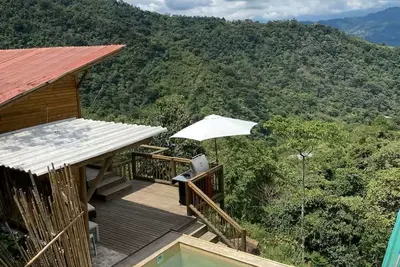 Image de 3 cabins, 6 bedrooms, 6 bathrooms, 3 swimming pools, panoramic view in Nocaima, Colombia.