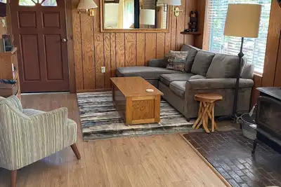 Image de Serene 2-bedroom cabin in Wishon perfect for a getaway