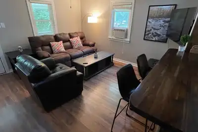 Image de Hampton Hacienda • Brevard Retreat <1 Mile to Downtown • Minutes to Waterfalls