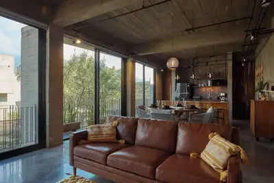 Image de Modern Design Apartment w/ Stunning Mountain Views