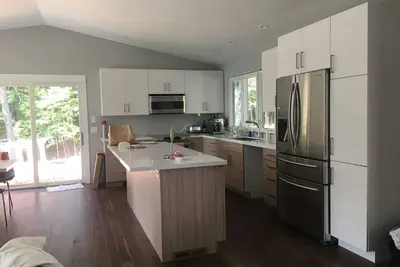 Image de Eco, luxury retreat on beautiful Cedar Lake in Aitkin, Minnesota.