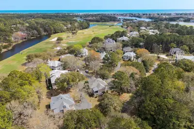 Image de The Escape | 3br Golf Course Villa with Pool Access