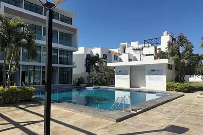 Image de Steps from the Golden Zone and Beach by GPSRentas