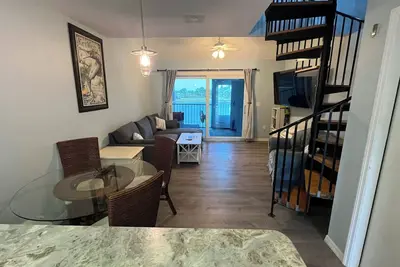 Image de New Renovation Ocean View Condo, 3 min. walk from beach, Pool and Ferry included
