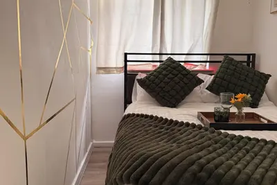 Image de Cosy 1 Bed + Sofa Bed | Sleeps 4 |Near City Centre