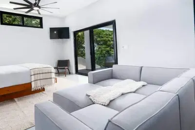 Image de New! Lux Oceanfront, 2 King Suites, Infinity Pool