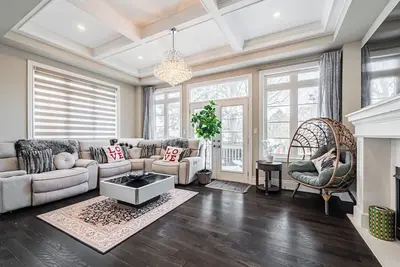 Image de Big House near China Town, Airport, Mississauga South