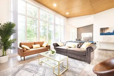 Image de Spacious Open Concept Home [Near Rogers Stadium & Downsview Park]