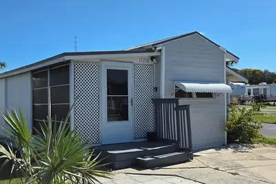 Image de Relaxing 55+ Resort Stay • Cozy & Bright Florida. 1 bedroom - 1 bathroom.