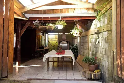 Image de Chalet avec vue sur la ville de Santa Ana