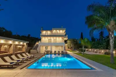 Image de Villa Melitini, Luxury, saltwater pool, garden