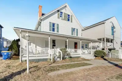 Image de Spacious Rehoboth Cottage with Ocean Views, Steps from Beach & Boardwalk!