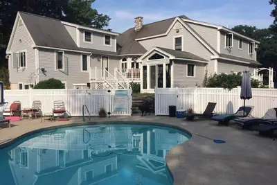 Image de Meadow Lane -Bar and Pool