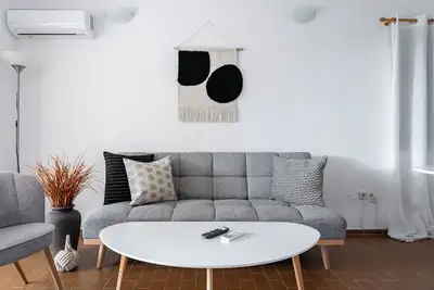 Image de Saronida Coastal Escape | 2br Apartment