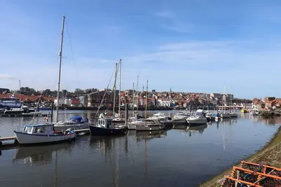 Image de Marina Side, romantic, country holiday cottage in Whitby