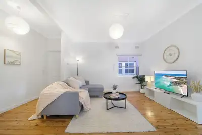 Image de 2br Bondi Paradise | Minutes to Beach & Shops