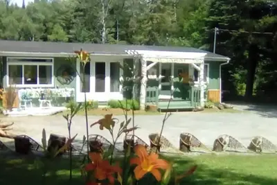 Image de Charmant chalet sur le bords de la rivière