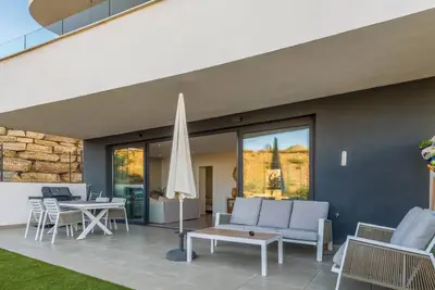 Image de La Calma – Private Garden with Sea Views, Sunset Terrace and Bbq | Higueron West, Fuengirola