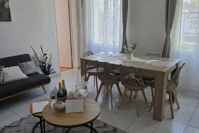 Image de Sejour eau vive, 3 chambres Proche du metro et créteil village