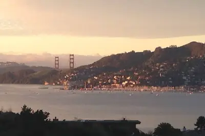 Image de 5 Bedroom Luxury Retreat with Amazing Golden Gate Bridge/Bay Views in EveryRoom