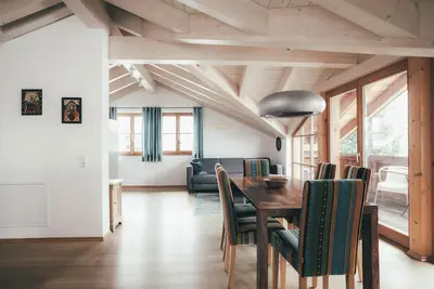 Image de Luna Blanca 3 – Stylish Apartment with Balcony and Mountain View