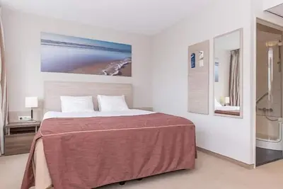 Image de Family Friendly Stay | Resort & Spa Access, Beach & Outdoor Adventure | 4 Units