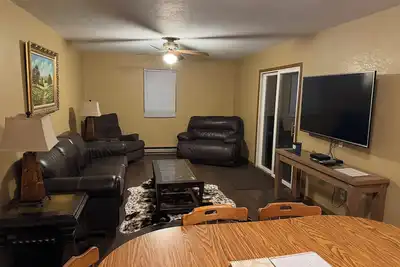 Image de Family-friendly, rustic cabin overlooking the lake at Oak Grove Resort in Chetek