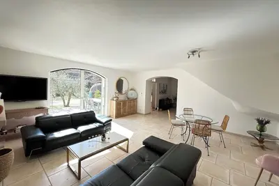 Image de Maison au cœur de la nature, entre faune sauvage et douceur de vivre!