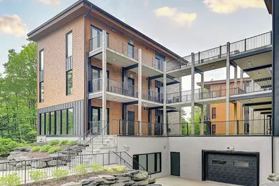 Image de Chalet Le Repère aux pied du mont Orford près de Magog